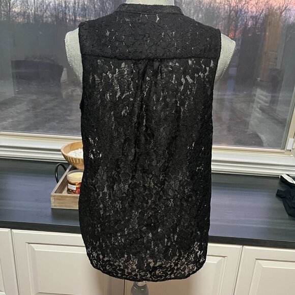 NY&Co Lace Sleeveless Top Size M Excellent Condition - Picture 2 of 2